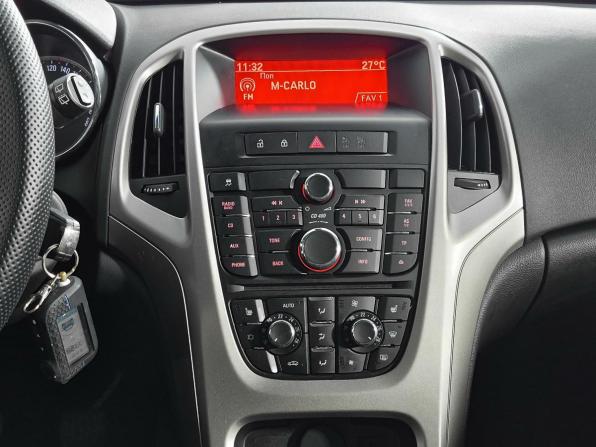 Opel Astra J с пробегом 2012 года, цена 595 000 рублей, 222769 км, хэтчбек, Автокод Объявления