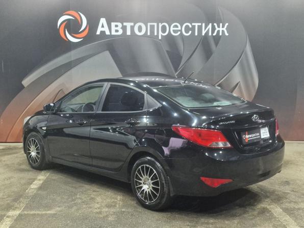 Hyundai Solaris I Рестайлинг с пробегом 2016 года, цена 945 000 рублей, 174569 км, седан, Автокод Объявления