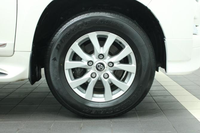 Toyota Land Cruiser 200 Series Рестайлинг 2 с пробегом 2017 года, цена 7 149 000 рублей, 38432 км, внедорожник, Автокод Объявления