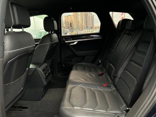 Volkswagen Touareg III с пробегом 2019 года, цена 3 109 700 рублей, 341364 км, внедорожник, Автокод Объявления