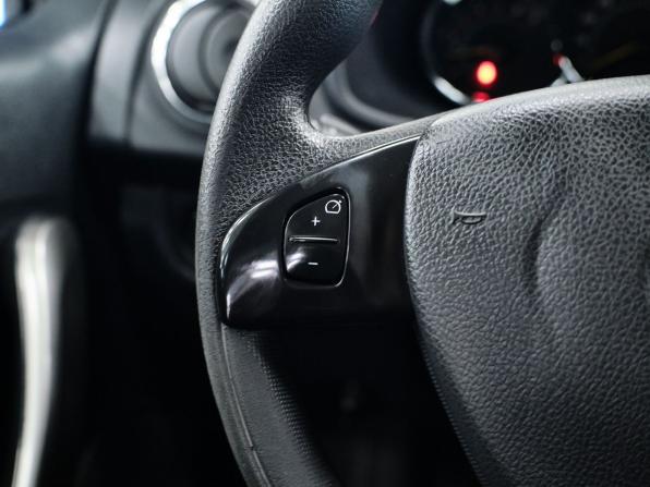 Renault Sandero II с пробегом 2015 года, цена 974 000 рублей, 68292 км, хэтчбек, Автокод Объявления
