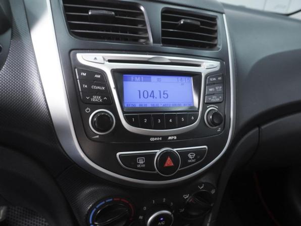 Hyundai Solaris I с пробегом 2011 года, цена 970 000 рублей, 155553 км, седан, Автокод Объявления