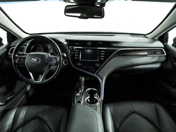 Toyota Camry VIII (XV70) с пробегом 2019 года, цена 2 039 585 рублей, 233000 км, седан, Автокод Объявления