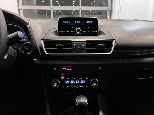 Mazda 3 III (BM) с пробегом 2013 года, цена 1 316 000 рублей, 177700 км, хэтчбек, Автокод Объявления