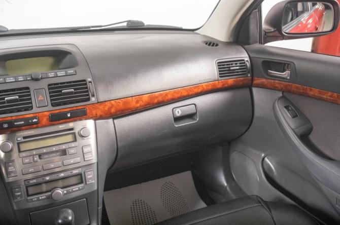 Toyota Avensis II с пробегом 2005 года, цена 899 000 рублей, 209379 км, седан, Автокод Объявления