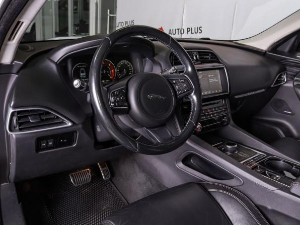 Jaguar F-Pace I с пробегом 2016 года, цена 1 949 000 рублей, 177758 км, внедорожник, Автокод Объявления