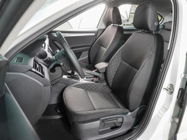 Skoda Octavia III (A7) Рестайлинг с пробегом 2020 года, цена 2 299 000 рублей, 2314 км, лифтбек, Автокод Объявления