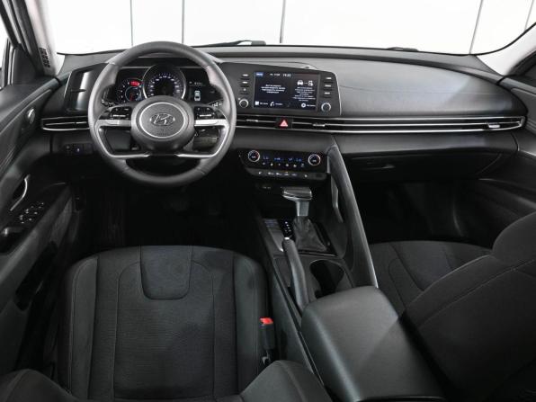 Hyundai Elantra VII (CN7) с пробегом 2021 года, цена 1 865 000 рублей, 107445 км, седан, Автокод Объявления