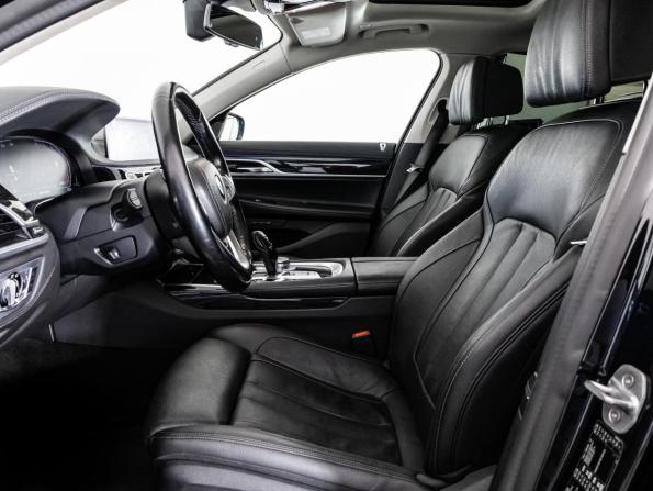 BMW 7 серии VI (G11/G12) Рестайлинг с пробегом 2019 года, цена 4 206 510 рублей, 268000 км, седан, Автокод Объявления