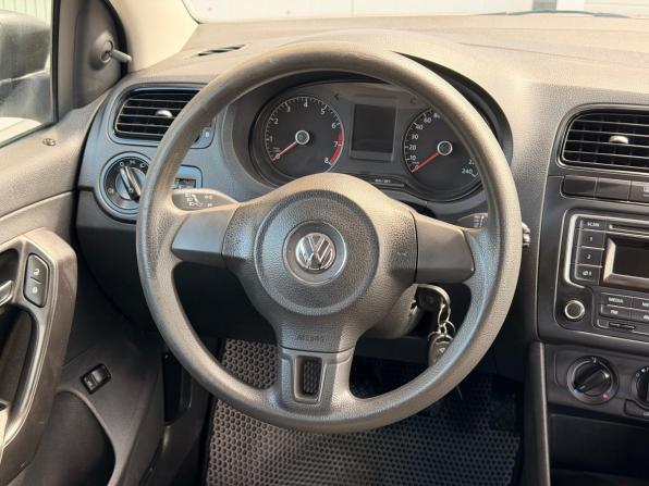 Volkswagen Polo V с пробегом 2014 года, цена 575 000 рублей, 233000 км, седан, Автокод Объявления
