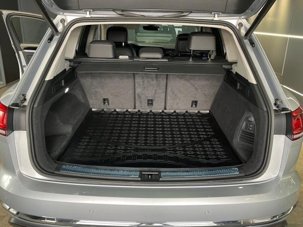 Volkswagen Touareg III с пробегом 2020 года, цена 4 599 000 рублей, 93882 км, внедорожник, Автокод Объявления
