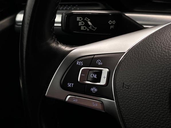 Volkswagen Touareg III с пробегом 2019 года, цена 3 969 000 рублей, 149219 км, внедорожник, Автокод Объявления