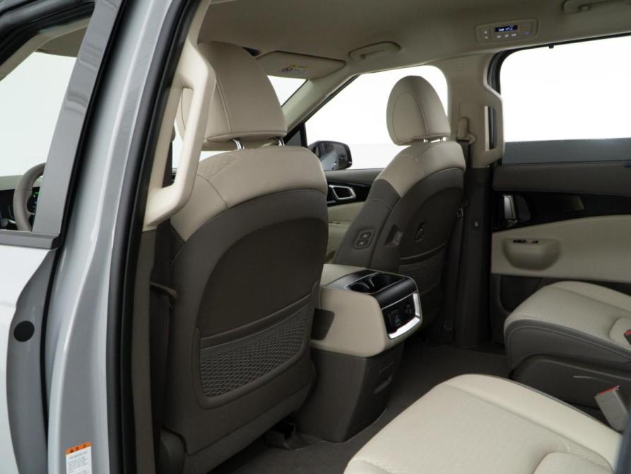Kia Carnival IV Рестайлинг Москва  - изображение 13