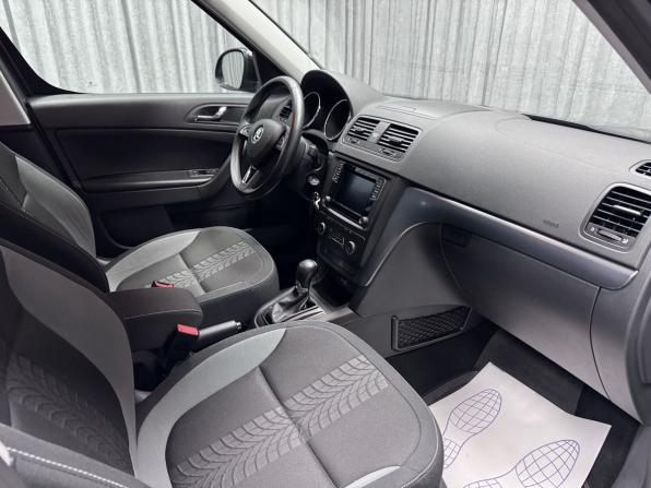 Skoda Yeti I Рестайлинг с пробегом 2015 года, цена 1 470 000 рублей, 71761 км, внедорожник, Автокод Объявления