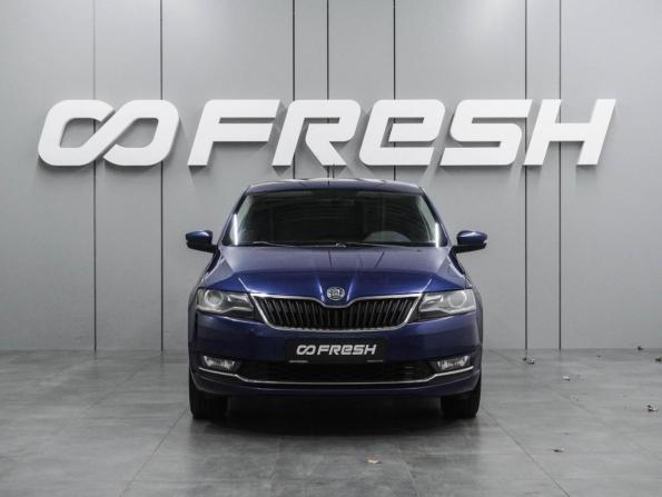 Skoda Rapid I Рестайлинг с пробегом 2019 года, цена 1 374 000 рублей, 73314 км, лифтбек, Автокод Объявления