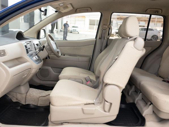 Toyota Raum II с пробегом 2009 года, цена 760 000 рублей, 275118 км, компактвэн, Автокод Объявления