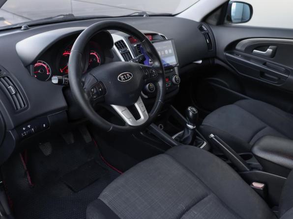 Kia Ceed I Рестайлинг с пробегом 2010 года, цена 649 000 рублей, 263842 км, универсал, Автокод Объявления