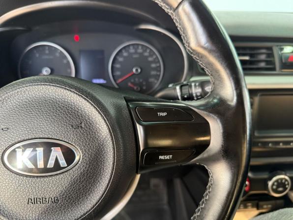 Kia Rio IV с пробегом 2018 года, цена 1 299 000 рублей, 184000 км, седан, Автокод Объявления
