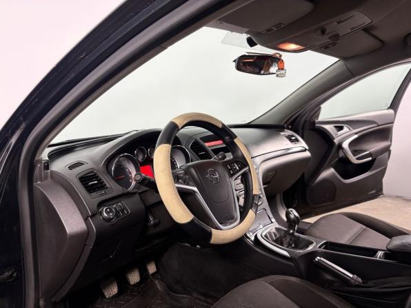 Opel Insignia I с пробегом 2010 года, цена 650 000 рублей, 188464 км, седан, Автокод Объявления