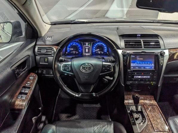 Toyota Camry VII (XV50) Рестайлинг с пробегом 2015 года, цена 1 700 000 рублей, 269815 км, седан, Автокод Объявления