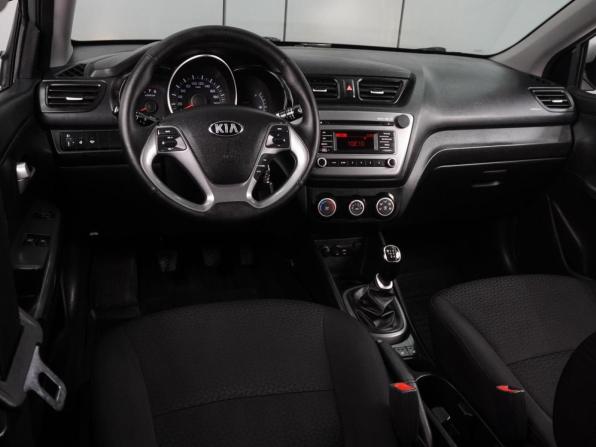 Kia Rio III Рестайлинг с пробегом 2016 года, цена 949 000 рублей, 110305 км, седан, Автокод Объявления
