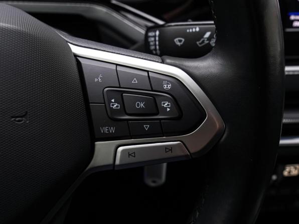 Volkswagen Polo VI с пробегом 2021 года, цена 1 625 000 рублей, 121868 км, лифтбек, Автокод Объявления