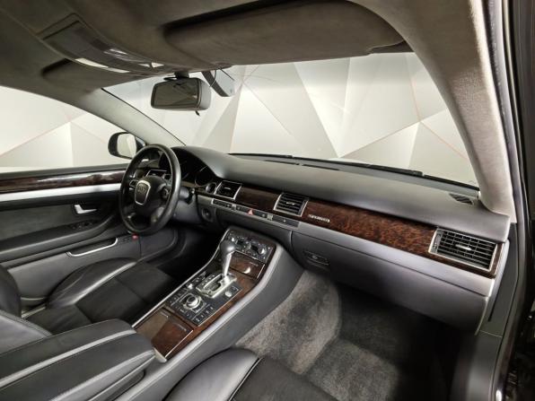Audi A8 II (D3) Рестайлинг 2 с пробегом 2009 года, цена 1 235 000 рублей, 172105 км, седан, Автокод Объявления