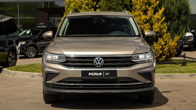 Volkswagen Tiguan II Рестайлинг с пробегом 2021 года, цена 3 288 000 рублей, 76513 км, внедорожник, Автокод Объявления