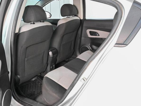 Chevrolet Cruze I Рестайлинг с пробегом 2013 года, цена 820 000 рублей, 131123 км, хэтчбек, Автокод Объявления