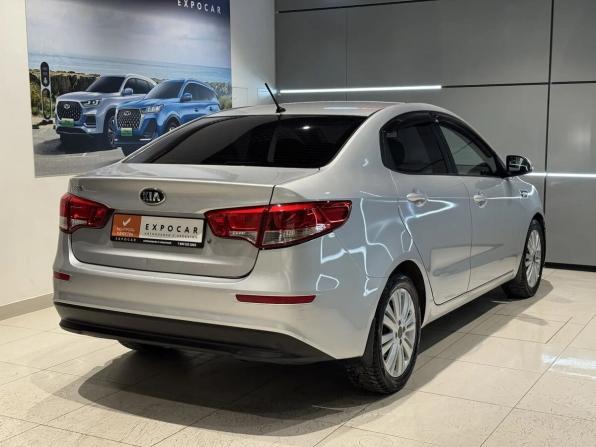 Kia Rio III Рестайлинг с пробегом 2015 года, цена 995 000 рублей, 137001 км, седан, Автокод Объявления