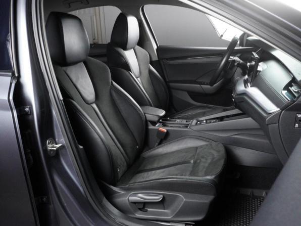 Skoda Octavia IV (A8) с пробегом 2020 года, цена 2 139 000 рублей, 143431 км, лифтбек, Автокод Объявления