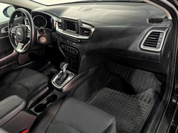 Kia Ceed III с пробегом 2019 года, цена 1 795 000 рублей, 90048 км, универсал, Автокод Объявления