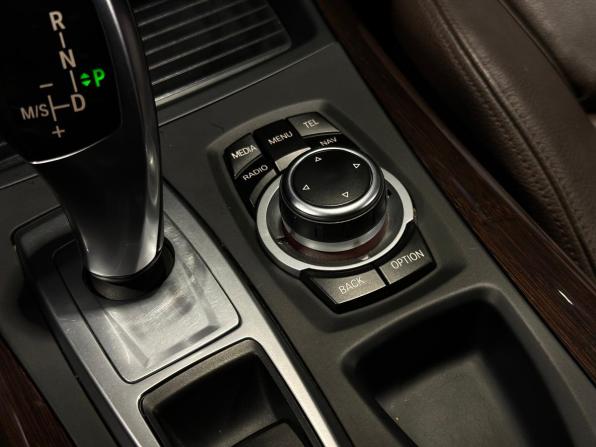 BMW X5 II (E70) Рестайлинг с пробегом 2013 года, цена 2 500 000 рублей, 174589 км, внедорожник, Автокод Объявления