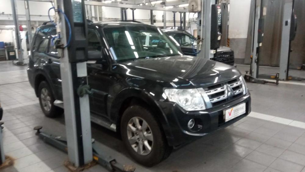 Mitsubishi Pajero IV Рестайлинг 1 Санкт-Петербург  - изображение 2