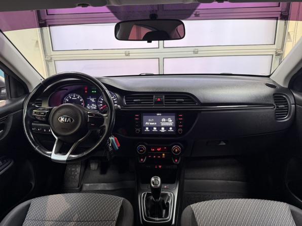 Kia Rio IV с пробегом 2018 года, цена 1 390 000 рублей, 112160 км, седан, Автокод Объявления