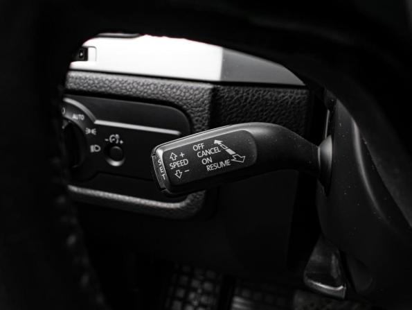 Volkswagen Touareg II с пробегом 2010 года, цена 1 850 000 рублей, 269367 км, внедорожник, Автокод Объявления