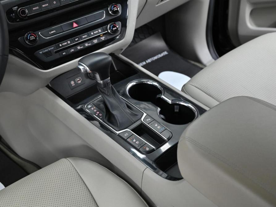 Kia Carnival III Москва  - изображение 10