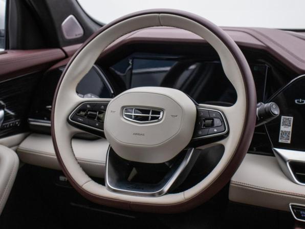 Geely Monjaro I с пробегом 2023 года, цена 2 964 000 рублей, 31054 км, внедорожник, Автокод Объявления