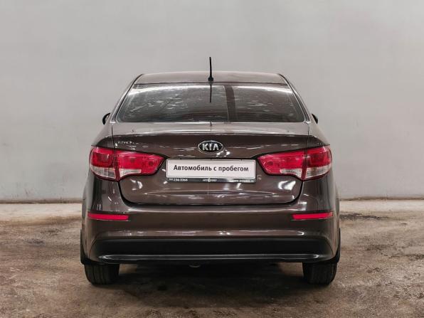 Kia Rio III Рестайлинг с пробегом 2015 года, цена 890 000 рублей, 215428 км, седан, Автокод Объявления