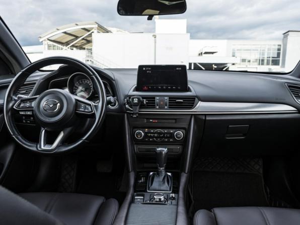 Mazda CX-4 I Рестайлинг с пробегом 2021 года, цена 2 848 000 рублей, 31200 км, внедорожник, Автокод Объявления