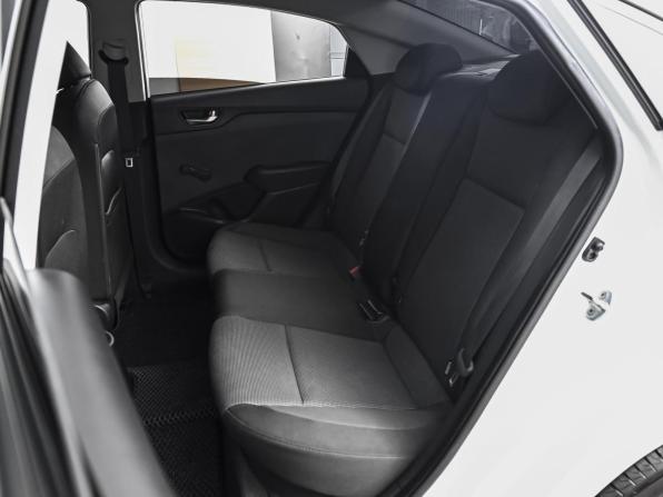 Hyundai Solaris II с пробегом 2018 года, цена 1 359 000 рублей, 51231 км, седан, Автокод Объявления