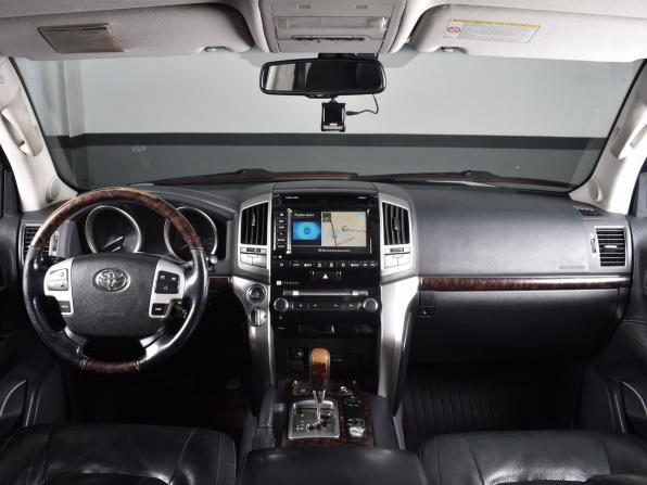 Toyota Land Cruiser 200 Series Рестайлинг 1 с пробегом 2012 года, цена 3 349 995 рублей, 347047 км, внедорожник, Автокод Объявления