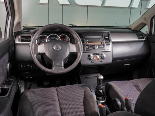 Nissan Tiida I Рестайлинг с пробегом 2010 года, цена 499 000 рублей, 317127 км, седан, Автокод Объявления