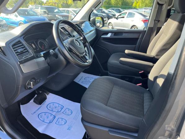 Volkswagen Caravelle T6 с пробегом 2019 года, цена 3 450 000 рублей, 135000 км, минивэн, Автокод Объявления