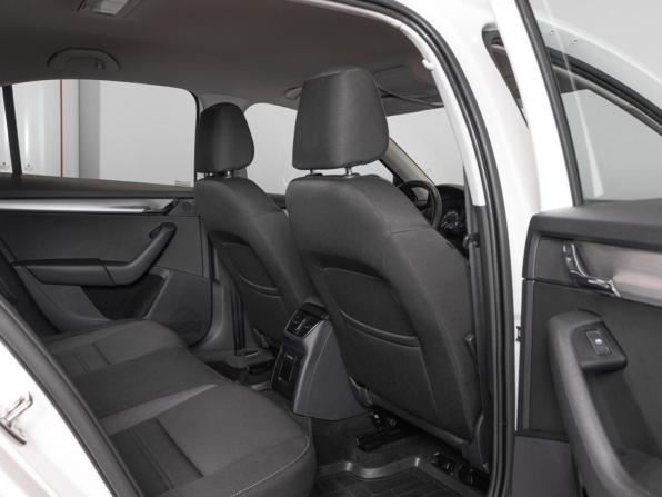 Skoda Octavia III (A7) Рестайлинг с пробегом 2019 года, цена 2 215 600 рублей, 75760 км, лифтбек, Автокод Объявления
