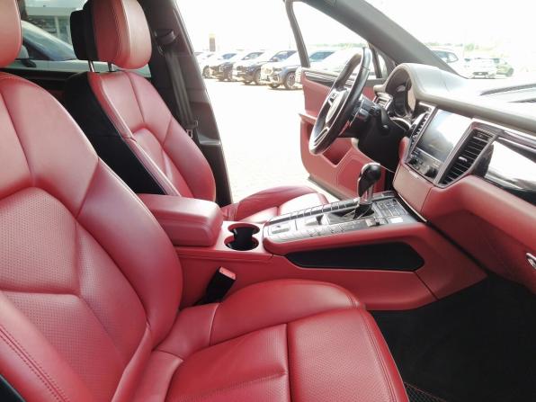 Porsche Macan I с пробегом 2016 года, цена 3 349 000 рублей, 145194 км, внедорожник, Автокод Объявления