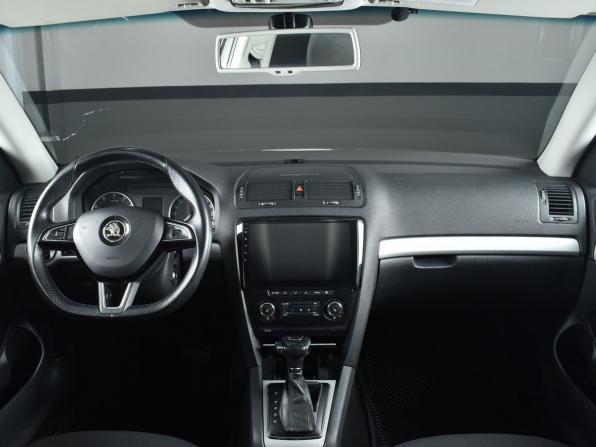 Skoda Octavia II (A5) Рестайлинг с пробегом 2012 года, цена 949 999 рублей, 211633 км, лифтбек, Автокод Объявления