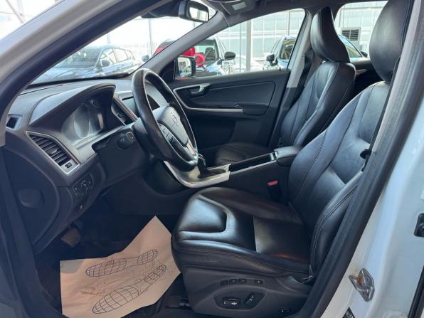 Volvo XC60 I Рестайлинг с пробегом 2017 года, цена 1 865 900 рублей, 233600 км, внедорожник, Автокод Объявления
