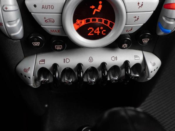 Mini Hatch II (R56) с пробегом 2007 года, цена 819 000 рублей, 209026 км, хэтчбек, Автокод Объявления