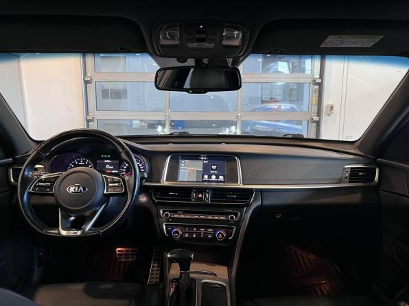 Kia Optima IV Рестайлинг с пробегом 2018 года, цена 2 390 000 рублей, 108515 км, седан, Автокод Объявления